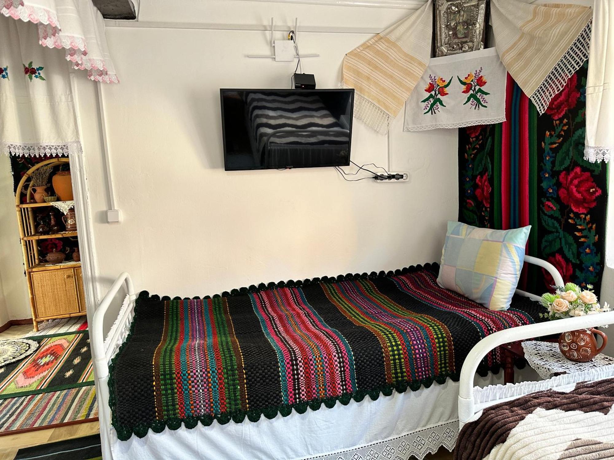 Bed and Breakfast La Madalina Selemet Zewnętrze zdjęcie