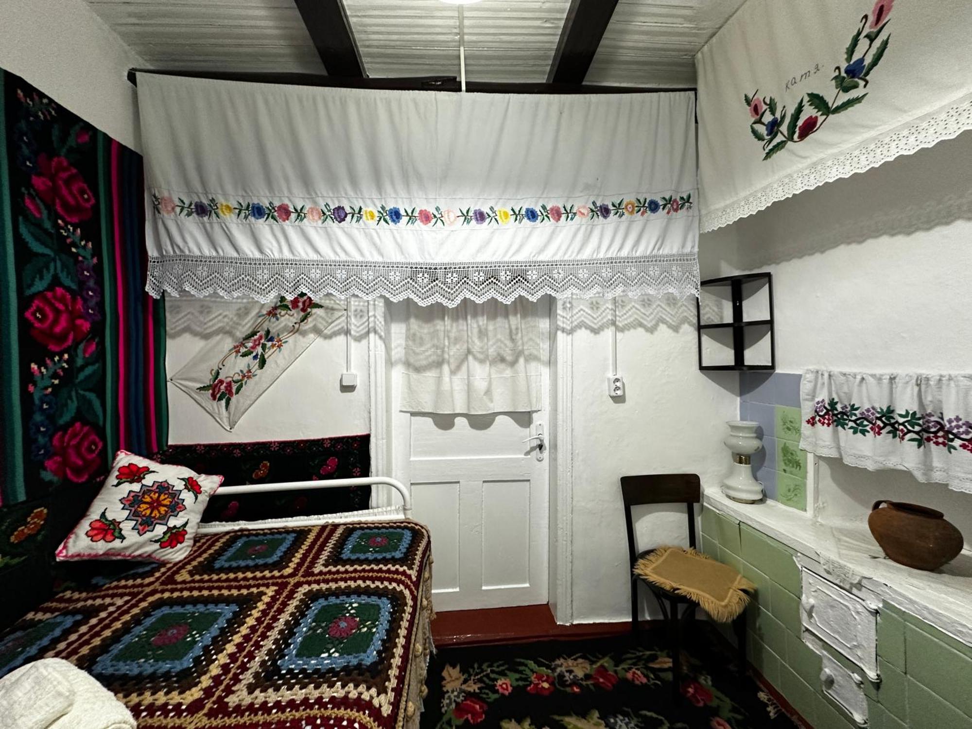 Bed and Breakfast La Madalina Selemet Zewnętrze zdjęcie