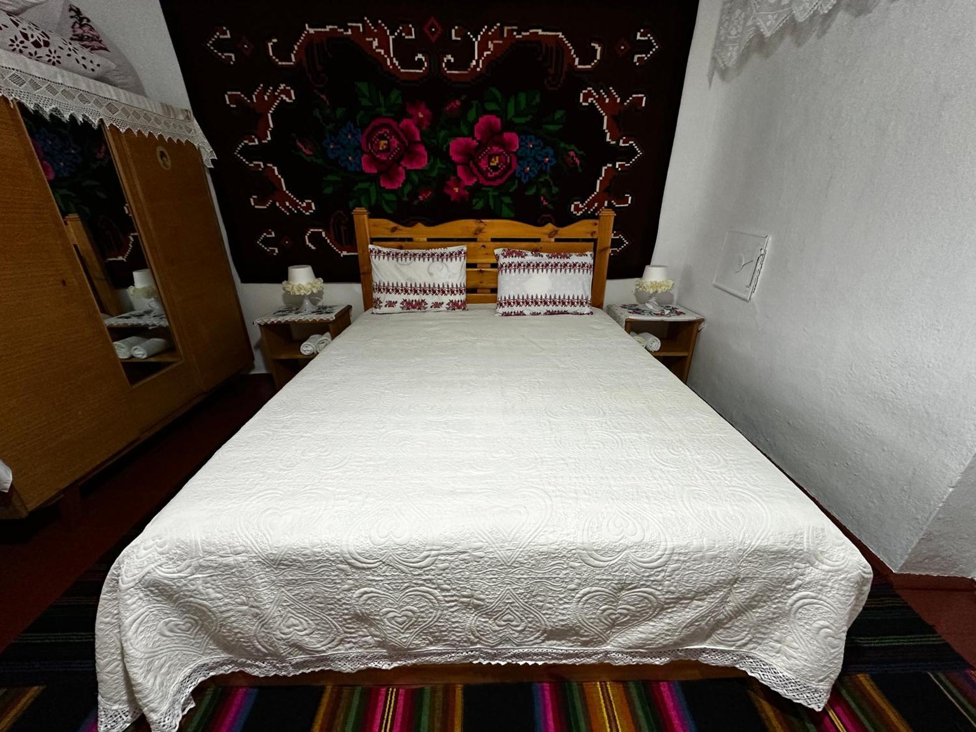 Bed and Breakfast La Madalina Selemet Zewnętrze zdjęcie